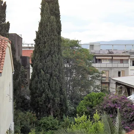 1 Apartman *